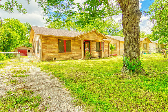 520 Wright Ave (002)