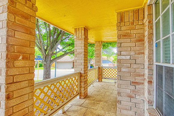 15005 Baycliff (003)