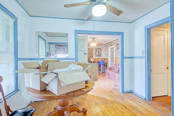 412 Drake Ave (010)