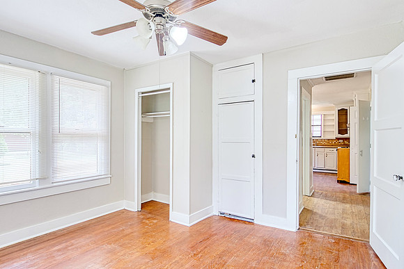 520 Wright Ave (015)