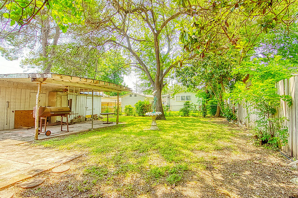412 Drake Ave (034)