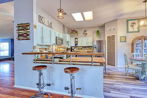 14014 Shire Oak (019)