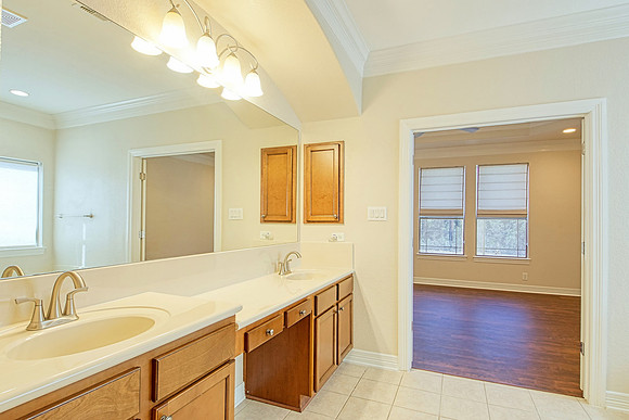19214 Boltmore Bay (028)_MLS Size