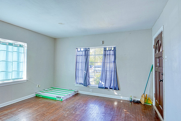 308 Andrews St (008)