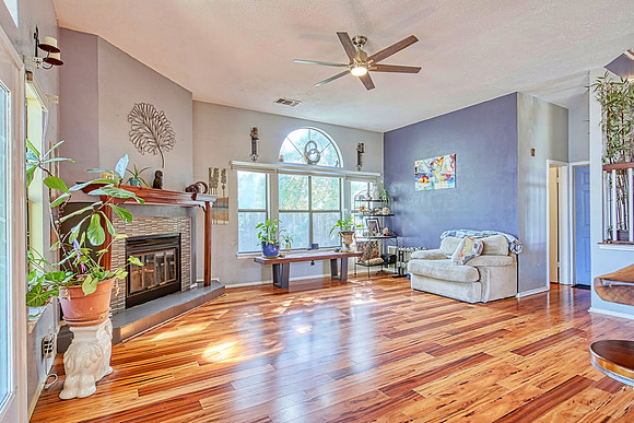14014 Shire Oak (014)