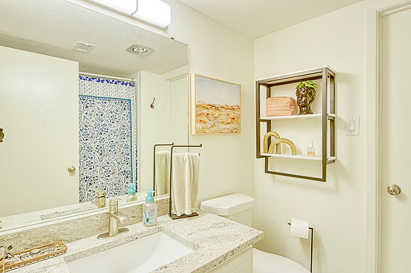3102 Eisenhauer Rd Unit B11 (027)