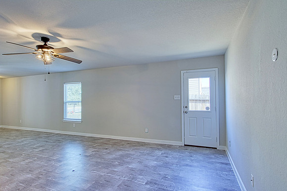 7306 Turnbow III (009)_MLS size