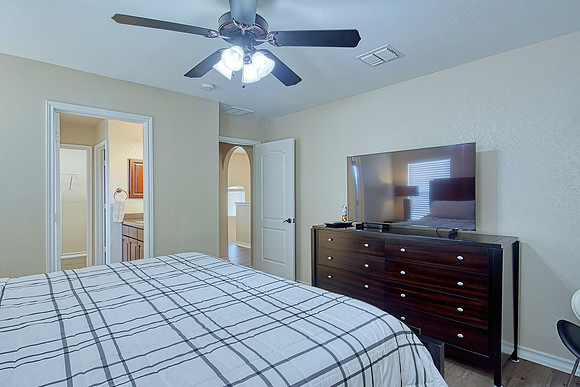 4238 Woodbridge Way (023)