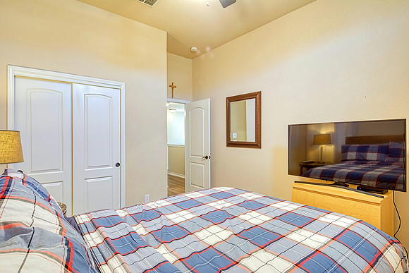 4238 Woodbridge Way (029)