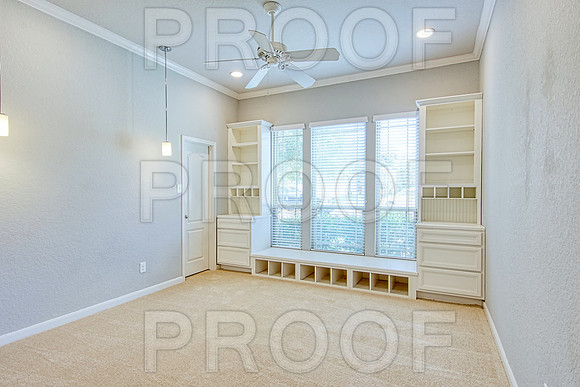 1024 Stone Crossing MLS Sized(032)