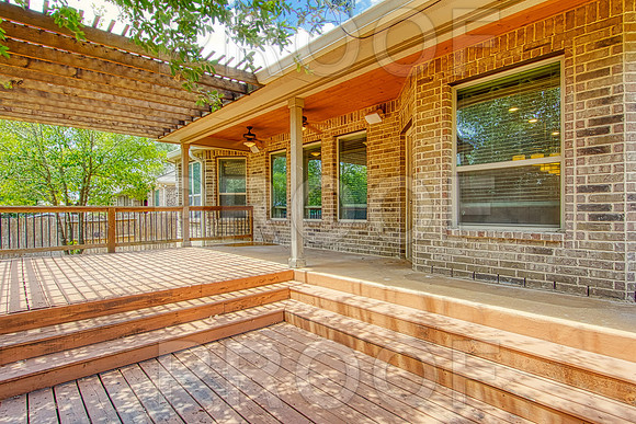 1024 Stone Crossing MLS Sized(042)