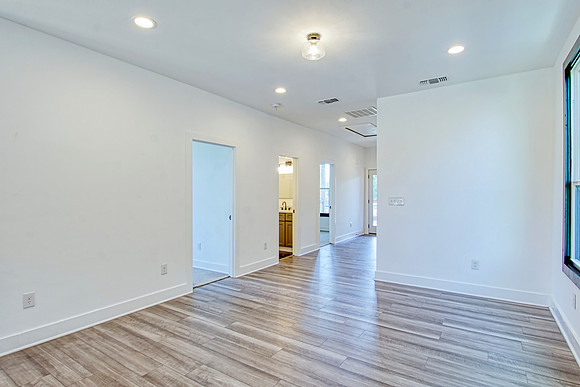 1111 N Palmetto (025)