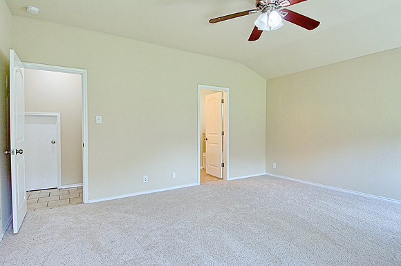 10814 Arkey Ave (021)
