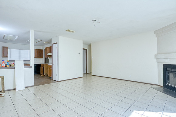 7816 Flower Bluff (010)
