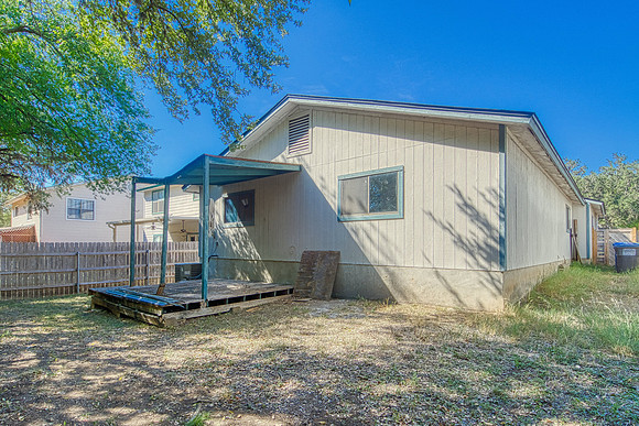 7816 Flower Bluff (027)
