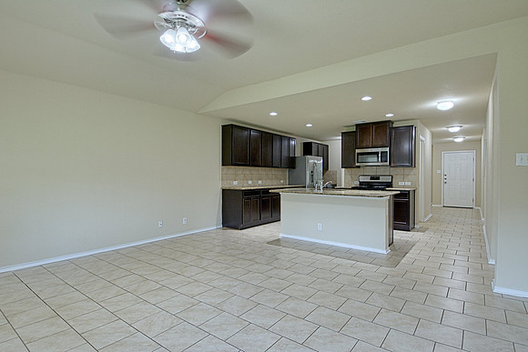 10814 Arkey Ave (017)