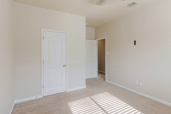 9923 Jon Boat Way (043)