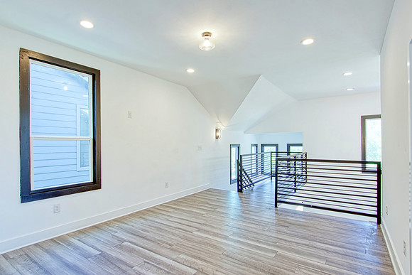 1111 N Palmetto (028)