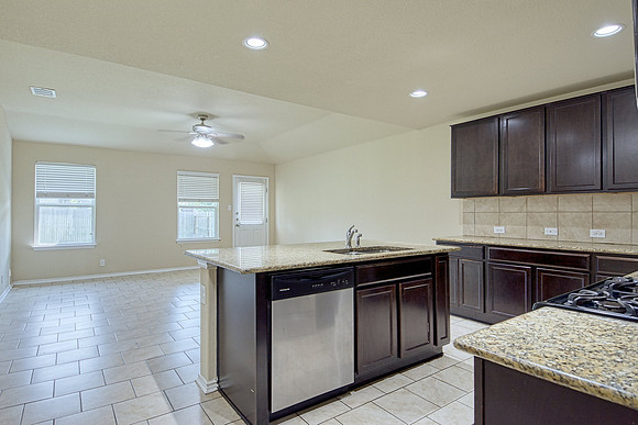10814 Arkey Ave (009)