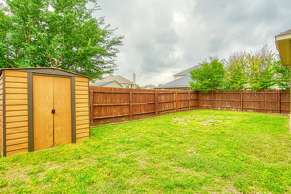 213 Dove Hill (045)