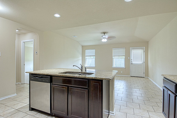 10814 Arkey Ave (013)