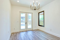 1111 N Palmetto (015)