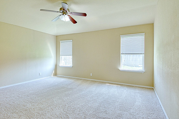 10814 Arkey Ave (020)