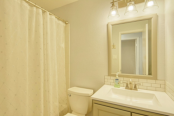 11007 Colt Isle-MLS (019)