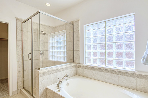 2518 Inwood View (027)
