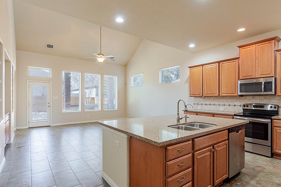 9923 Jon Boat Way (008)
