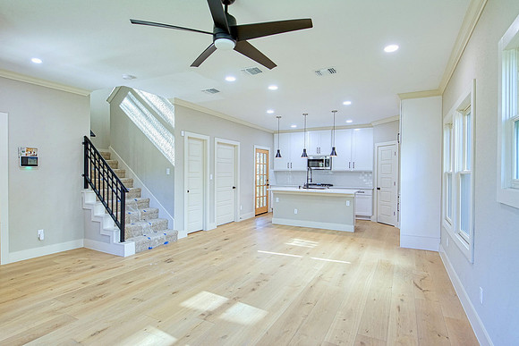 311 North Pine St (009)