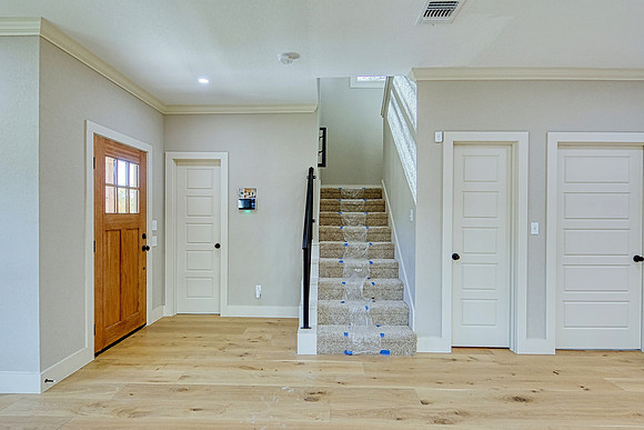 311 North Pine St (010)