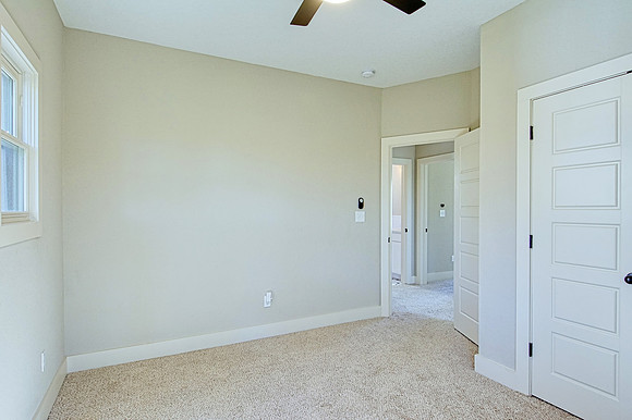 311 North Pine St (022)