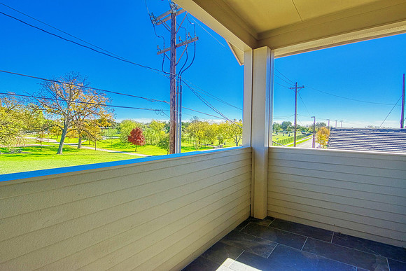 311 North Pine St (033)