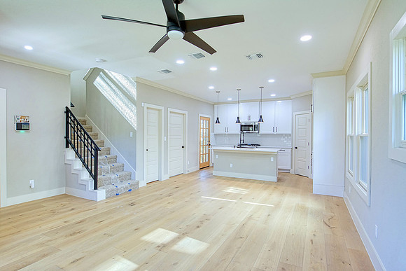311 North Pine St (009)