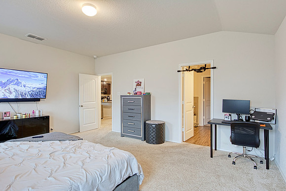 5822 Brook Prairie (028)