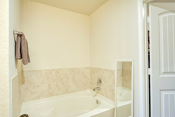 5822 Brook Prairie (031)