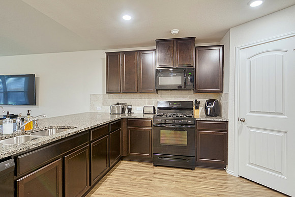 5822 Brook Prairie-MLS (005)