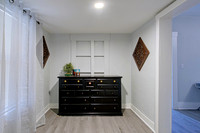 715 E Mistletoe (019)