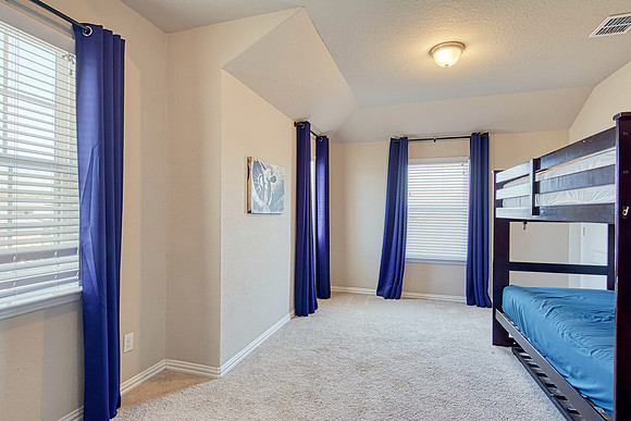 8104 Robin Gate (030)