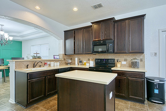 8222 Grissom Pass (014)