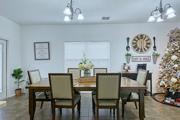 8222 Grissom Pass (018)