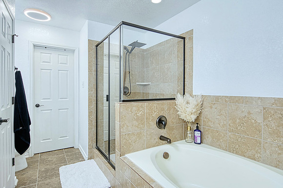 8222 Grissom Pass (032)