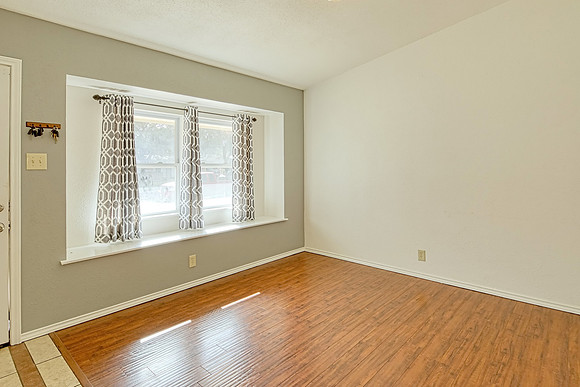 801 Brooks Ave (006)
