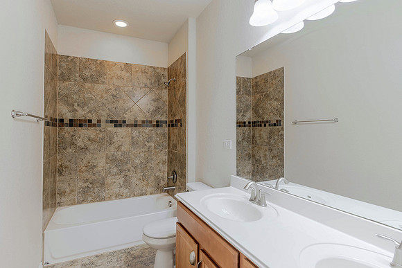 9923 Jon Boat Way (041)