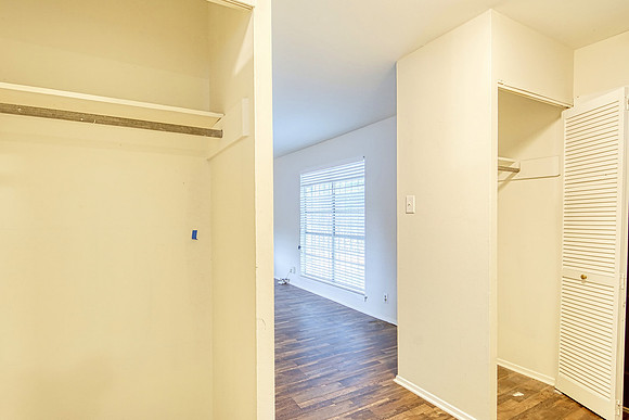 3111 Royalton Drive (007)