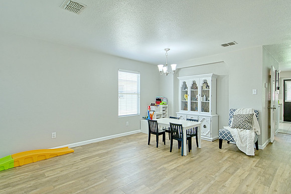 11038 Hillsdale (006)
