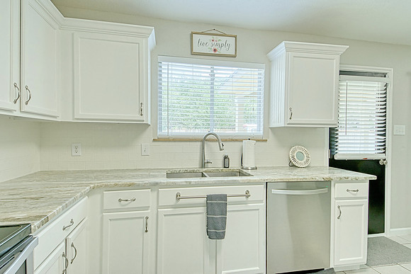 11038 Hillsdale (019)