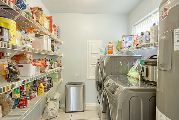 11038 Hillsdale (020)