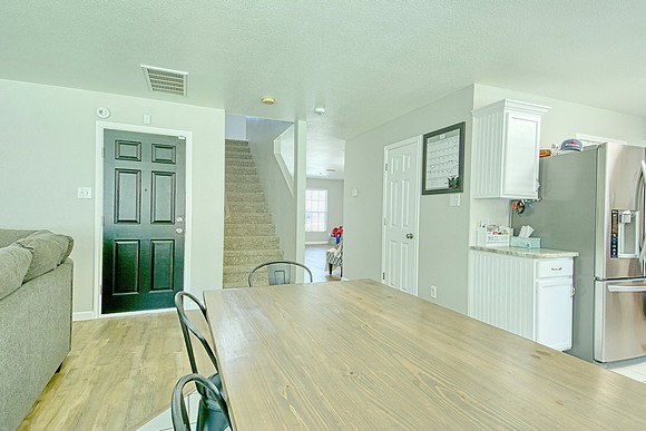11038 Hillsdale (022)